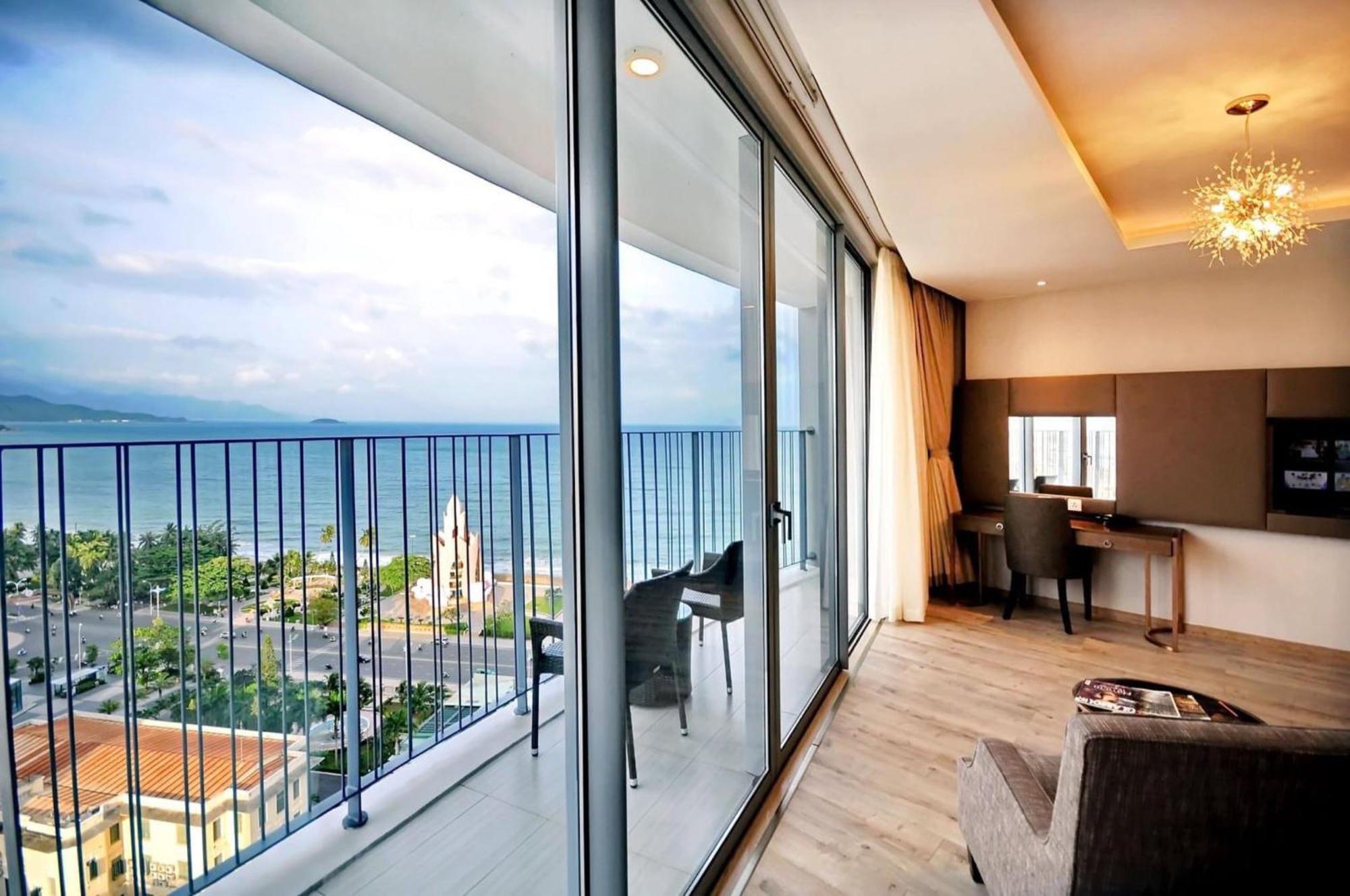 Oceanfront Panorama Residence 나트랑 외부 사진